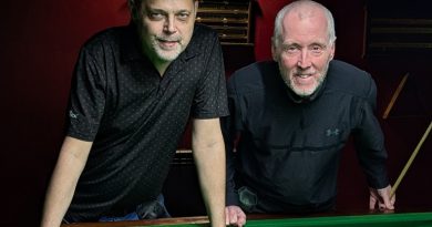 Masters hat-trick for Hunter